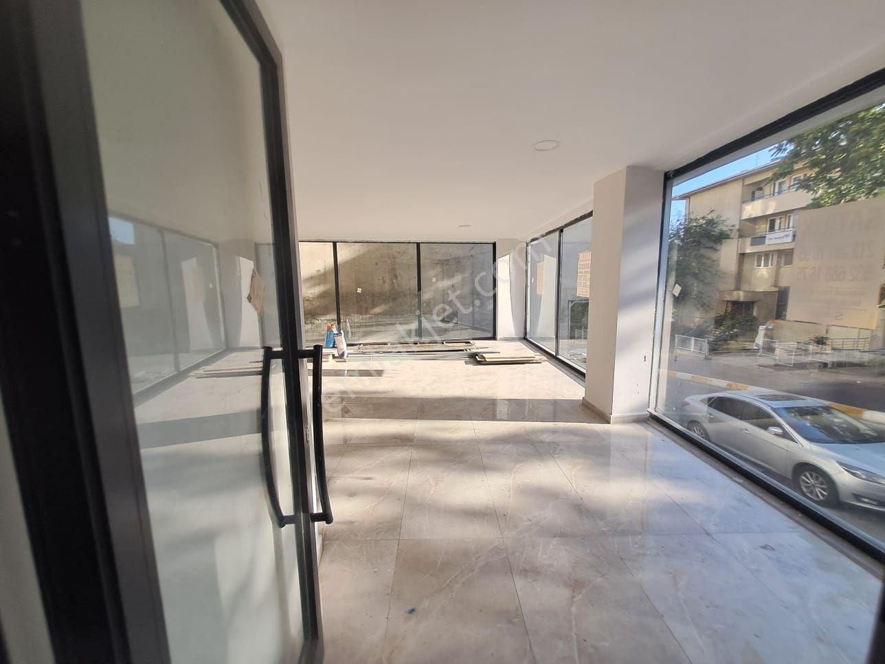 Kağıthane Merkez Kemerburgaz Caddesinde Kiralık 200m2 Dükkan İşy - Görsel 4