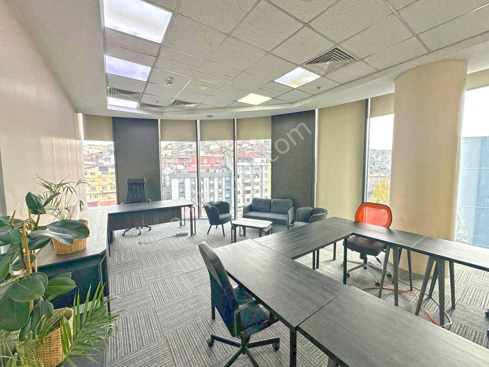 Remax'tan Hazır Dekorasyonlu Prestijli 250 M2 Plaza Ofisi - Görsel 2