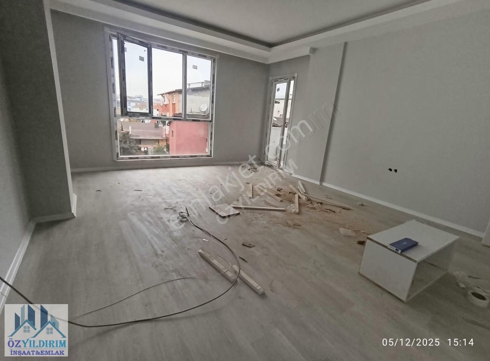Çekmeköy Ekşioğlu Mah Sıfır 2+1 80m2 Satılık Daire