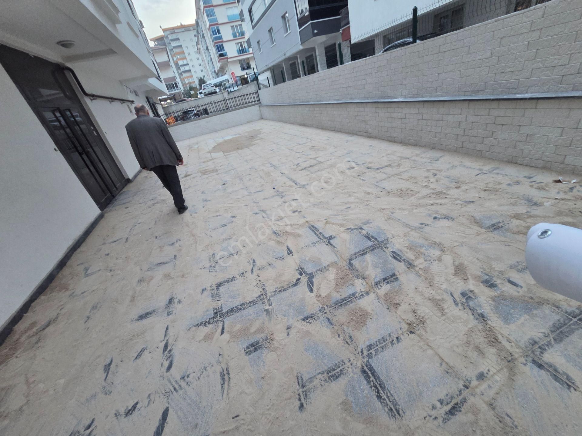 Alsancak Hikmet Özer Caddesi Üzeri 1. Kat Çift Balkonlu 2+1 Satılık Daire - Görsel 6