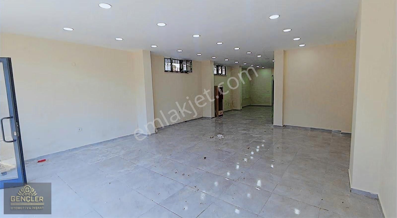 Arnavutköy Boğazköy Cadde Cepheli Satılık İşyeri