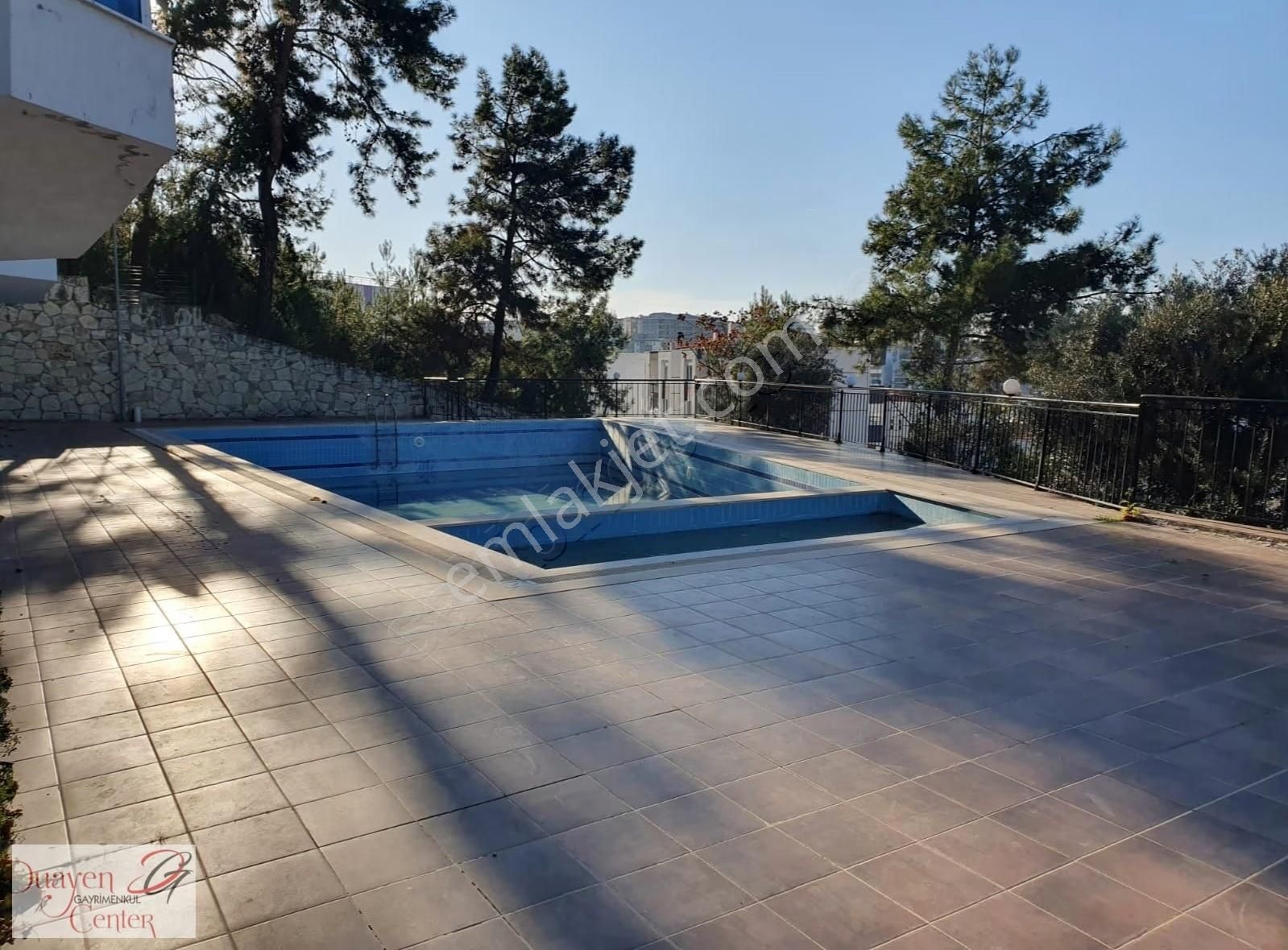 Ata Mahallesinde Havuzlu Sitede Deniz Manzaralı 3+1 Geniş Daire - Görsel 3