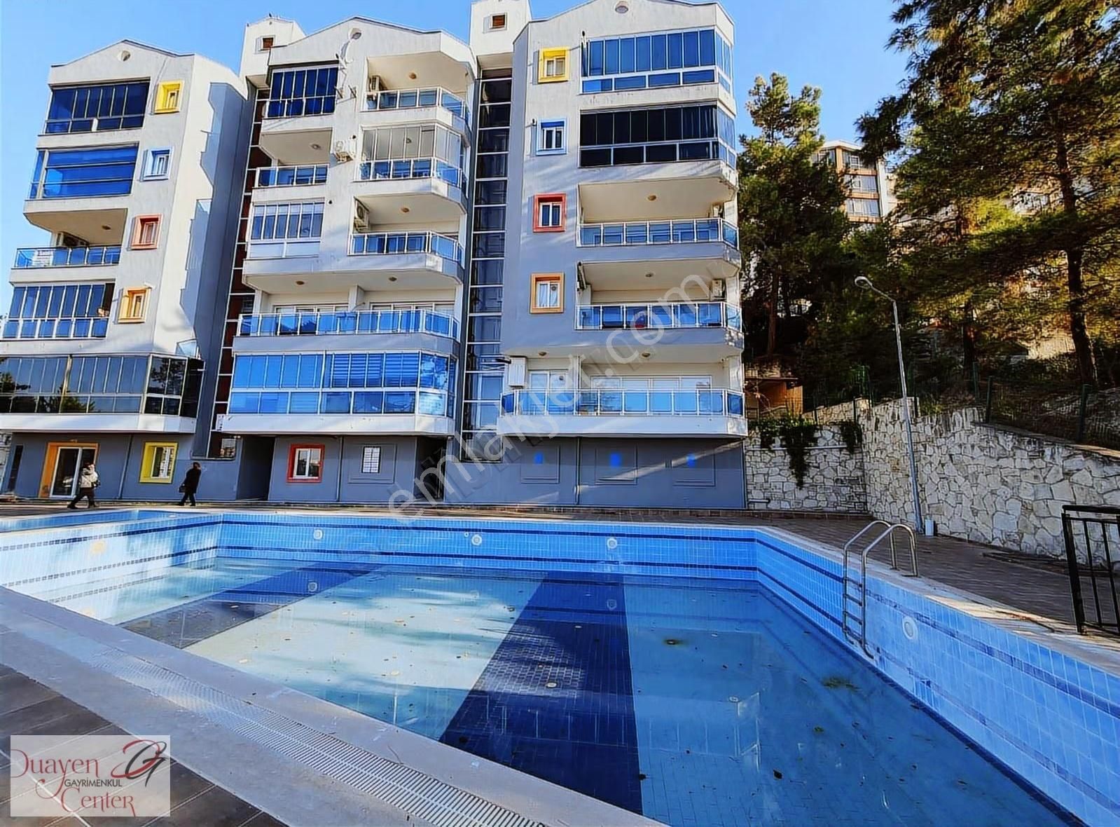 Ata Mahallesinde Havuzlu Sitede Deniz Manzaralı 3+1 Geniş Daire - Görsel 16