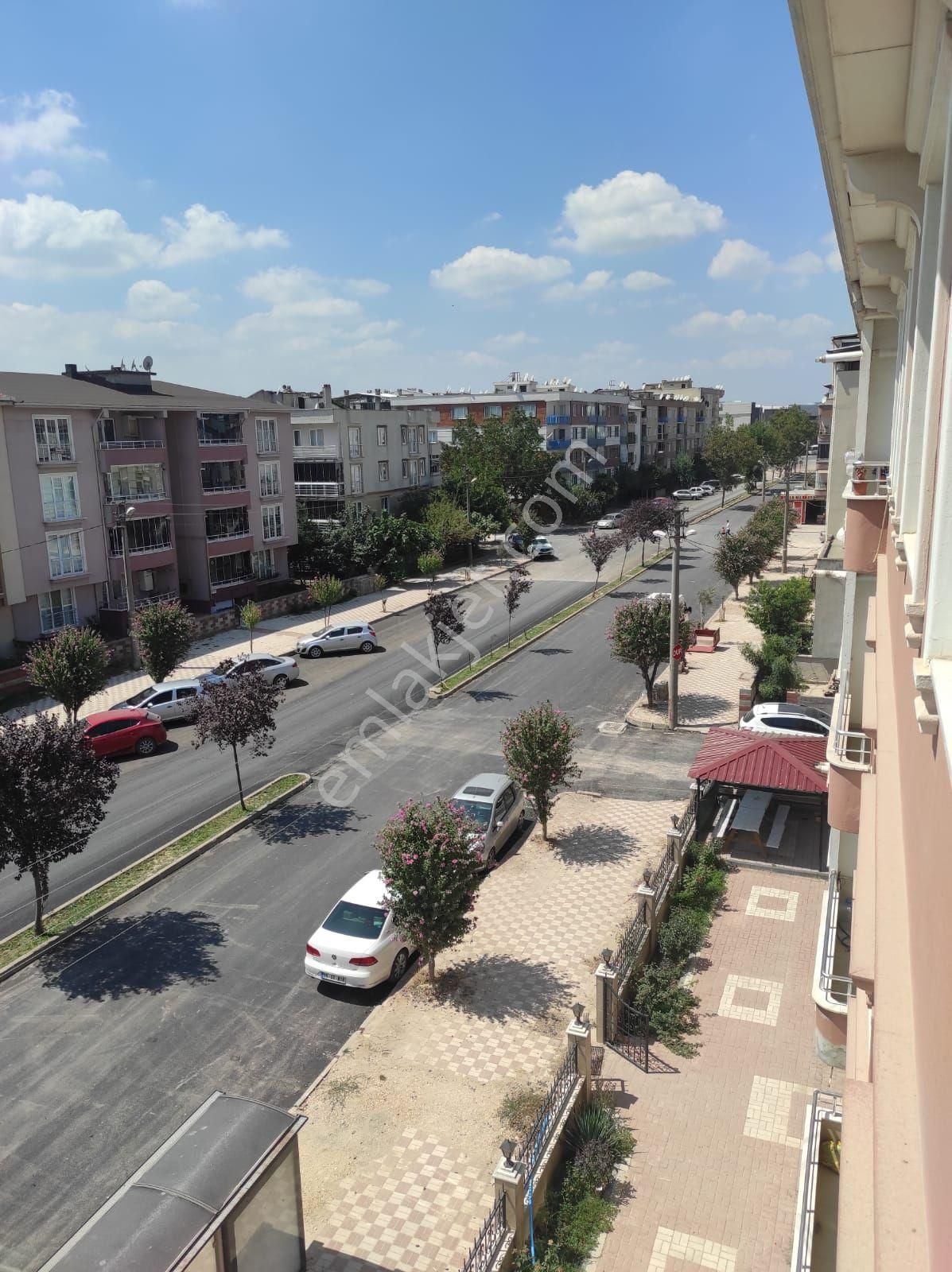 Mustafakemalpaşa Atatürk Mahallesi'nde Komple Satılık 4 Katlı Apartman