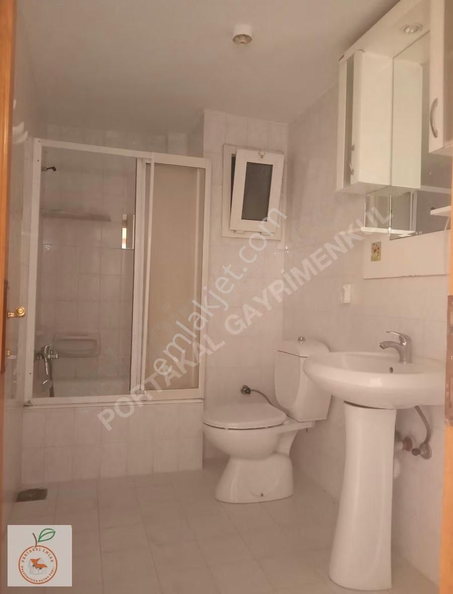 Üsküdar Selimiyede Güzel Konumda 2+1 Ferah Kiralık Daire - Görsel 2