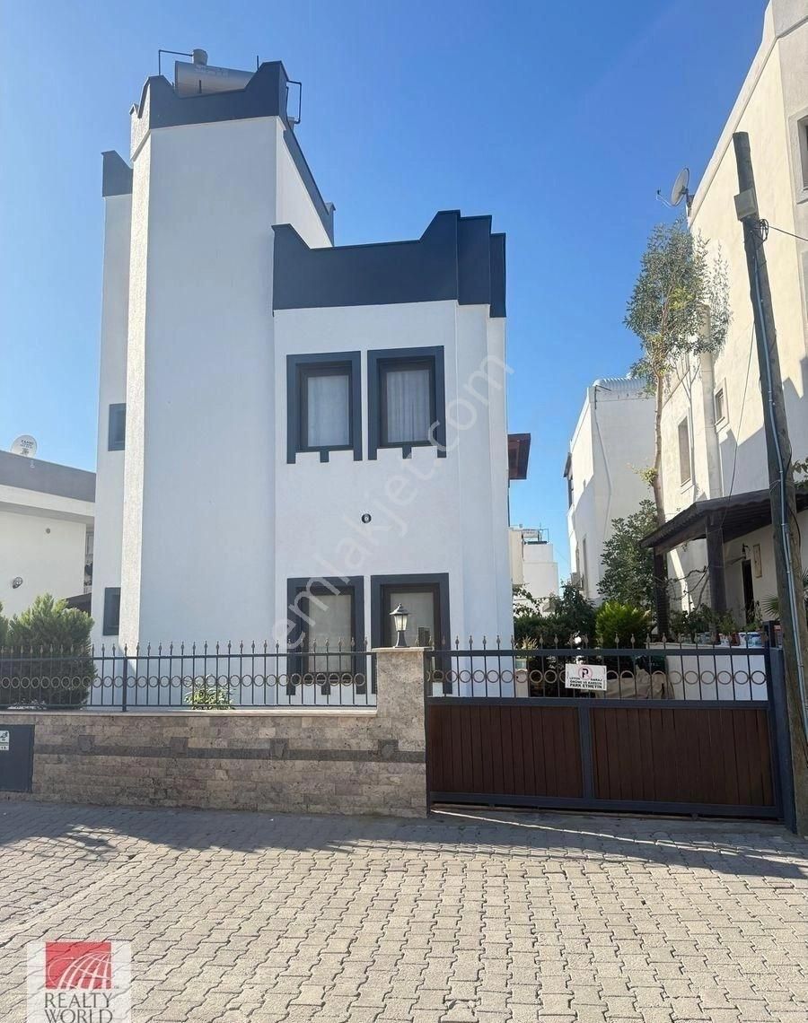 Bodrum Turgutreis'te Satılık 3+1 Müstakil Dubleks Villa - Görsel 3