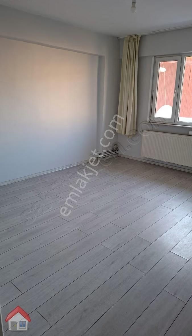 Ortabayırda Atalar Cad. 75m2 2+1 Balkonlu Metroya 5dk. - Görsel 2