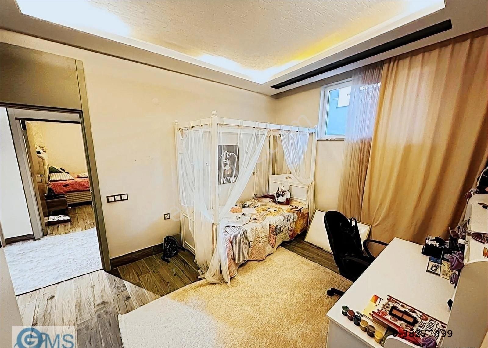 Aydoğmuş'ta Eşyalı Satılık 4+1 Tramvay'a 100m - Görsel 23