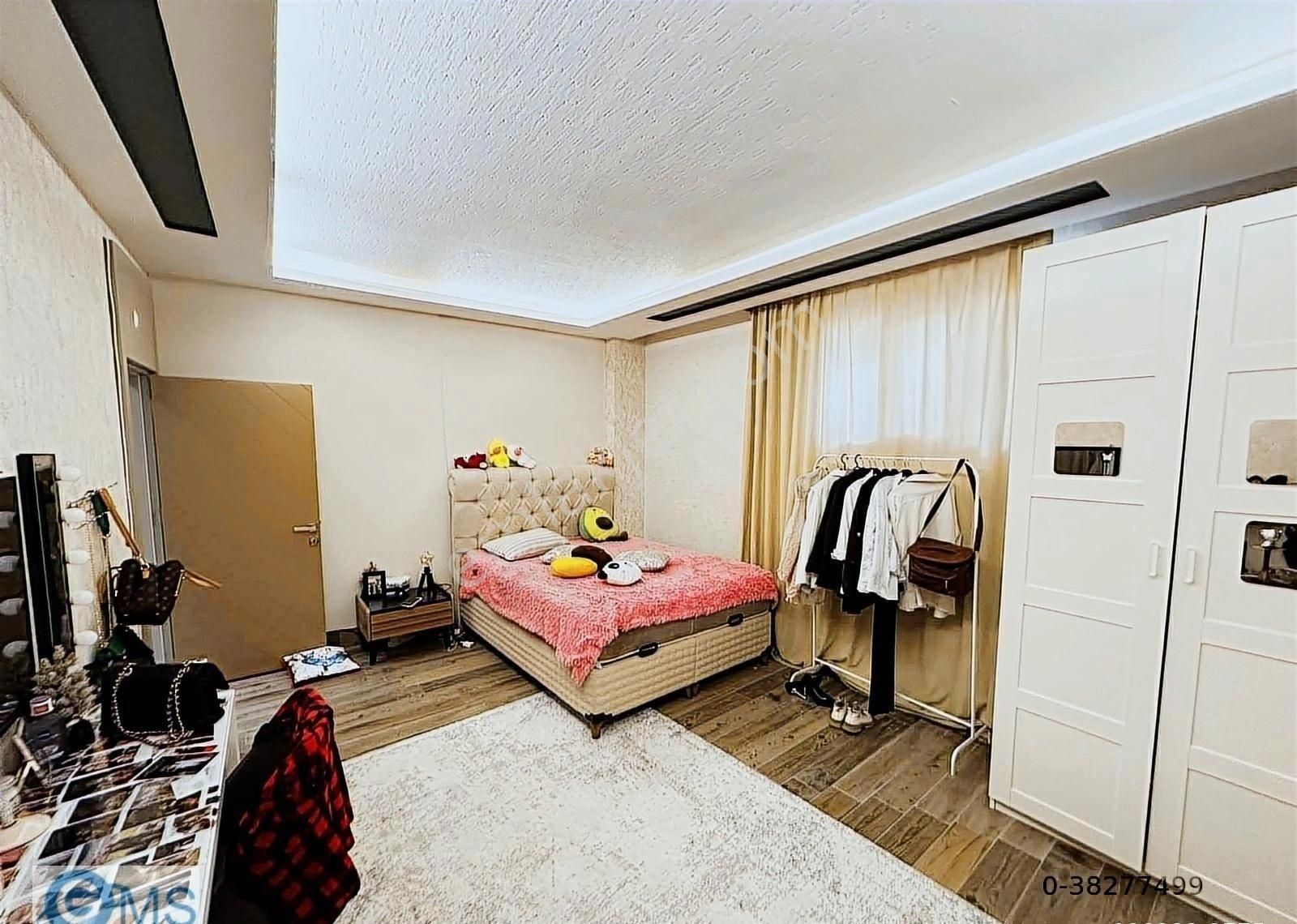 Aydoğmuş'ta Eşyalı Satılık 4+1 Tramvay'a 100m - Görsel 4