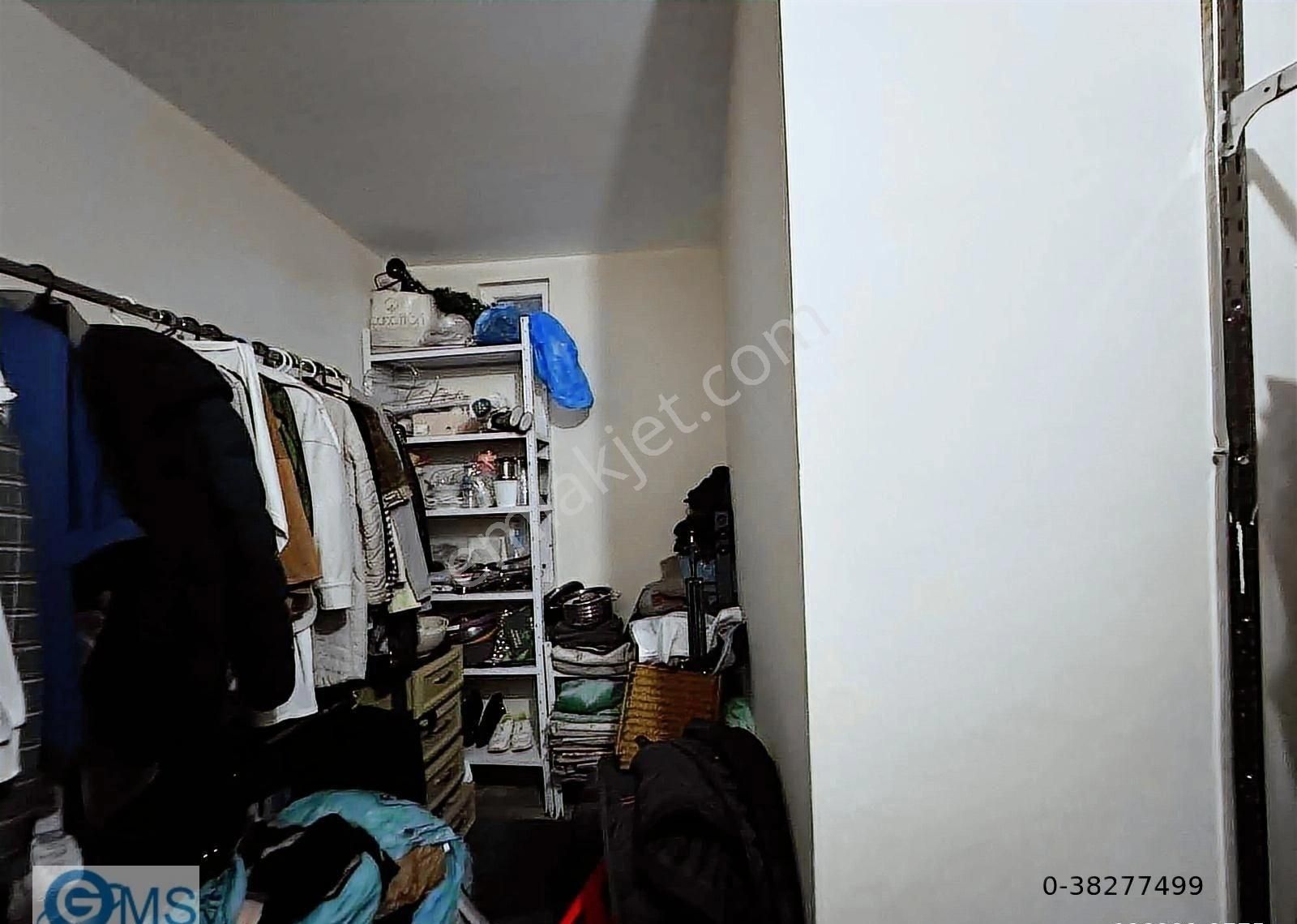 Aydoğmuş'ta Eşyalı Satılık 4+1 Tramvay'a 100m - Görsel 20