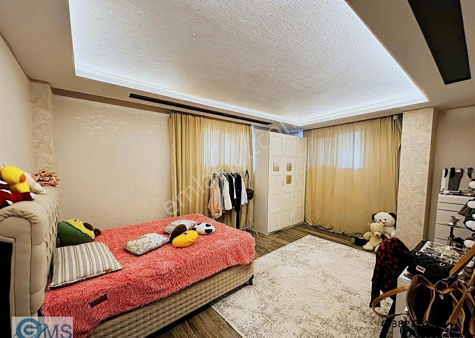 Aydoğmuş'ta Eşyalı Satılık 4+1 Tramvay'a 100m - Görsel 33