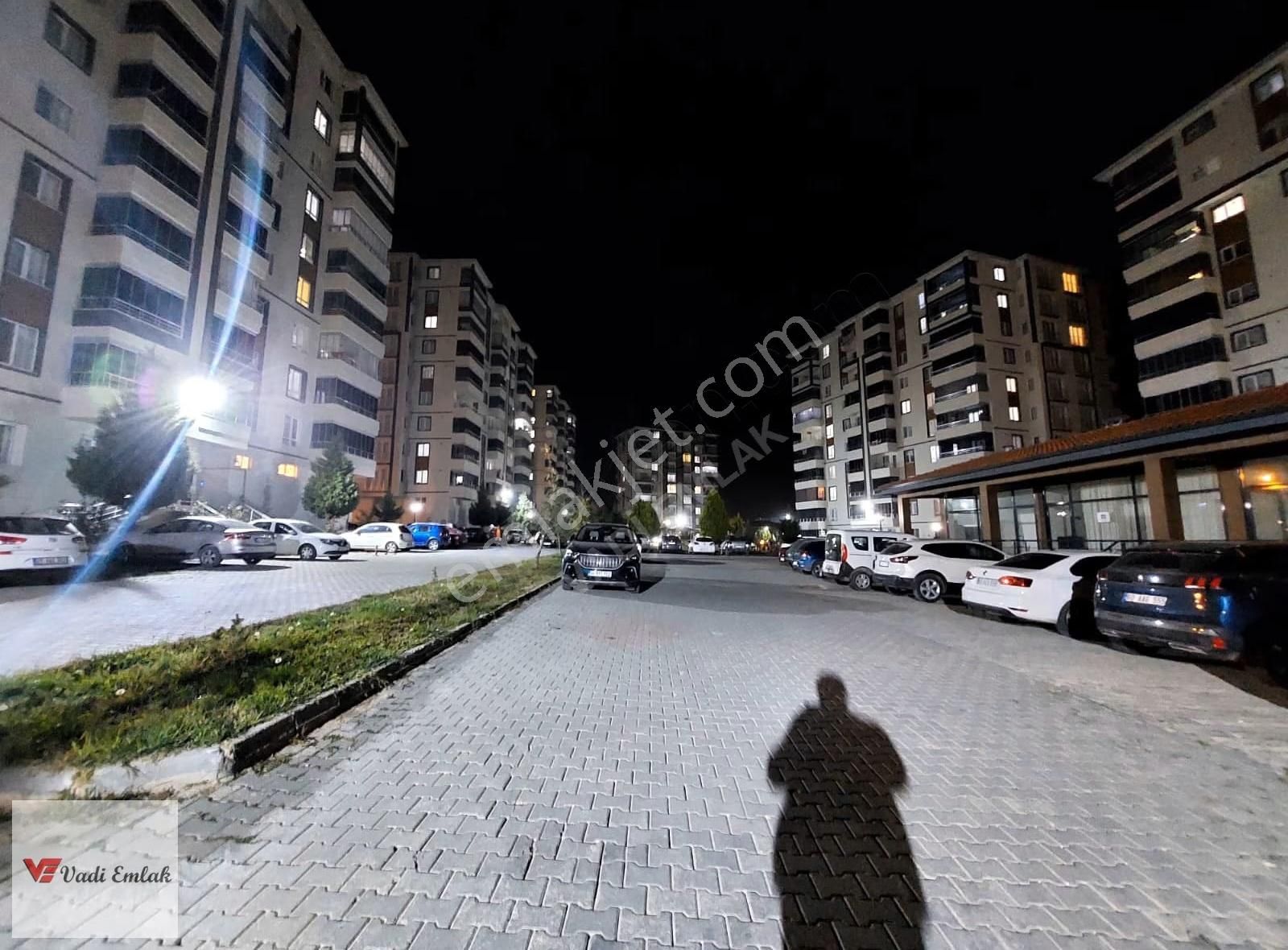 Vadi Emlak'tan Armada Life Sitesinde Satılık 3+1 Daire