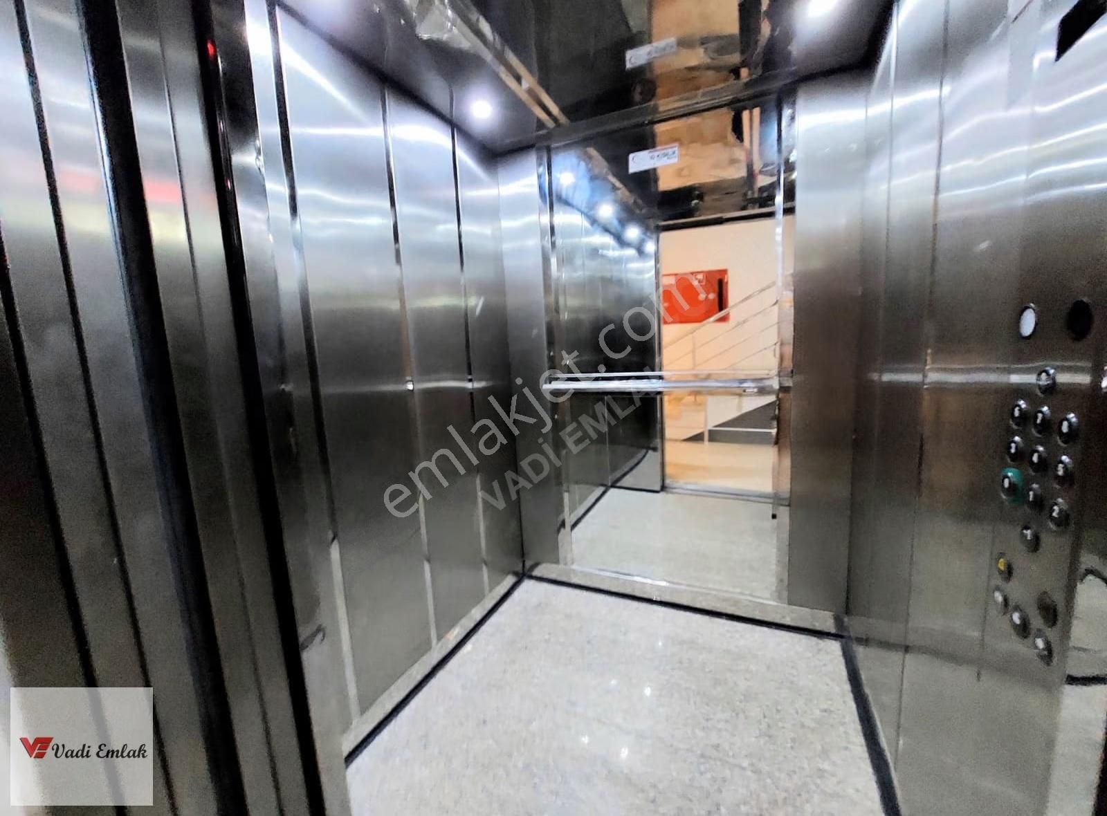 Vadi Emlak'tan Armada Life Sitesinde Satılık 3+1 Daire - Görsel 9