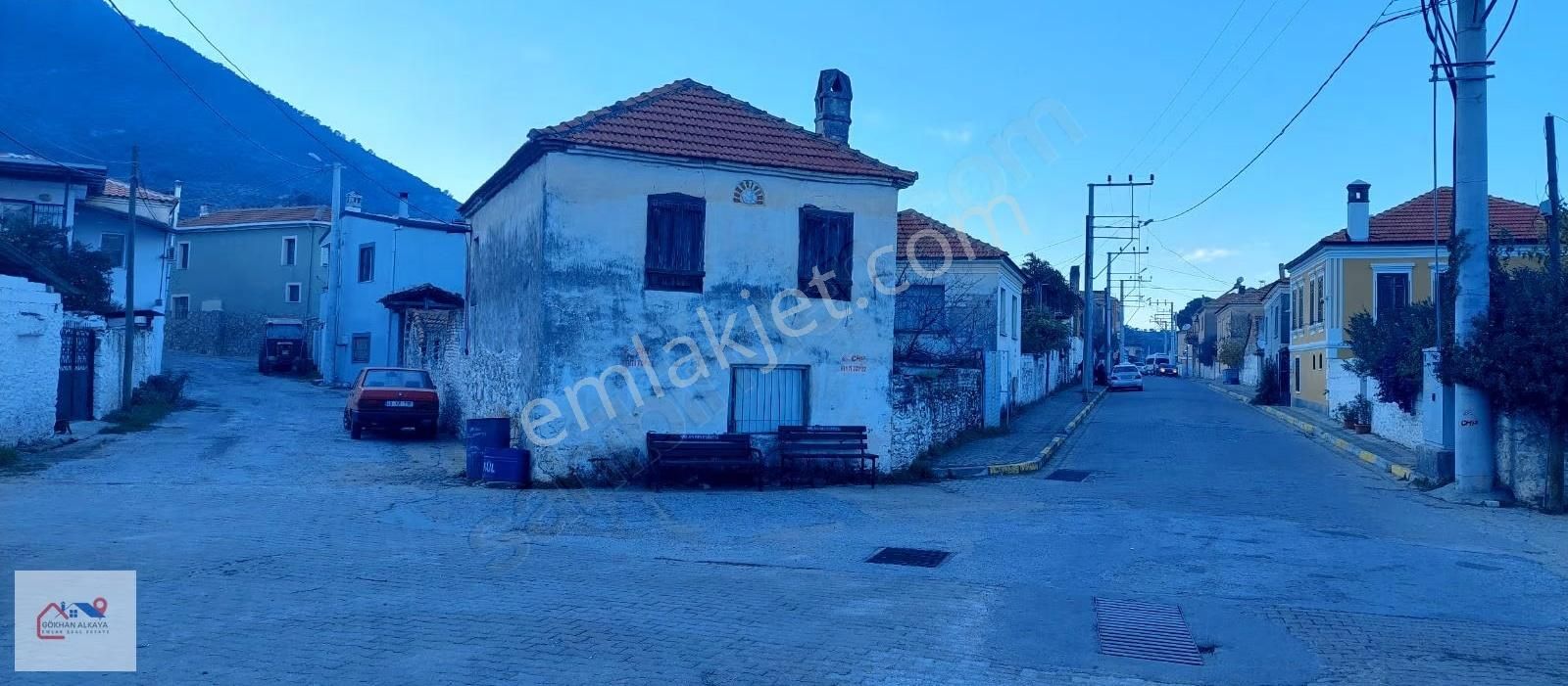 Muğla Milas Bafa Satılık 2 Adet Müstakil Köy Evi