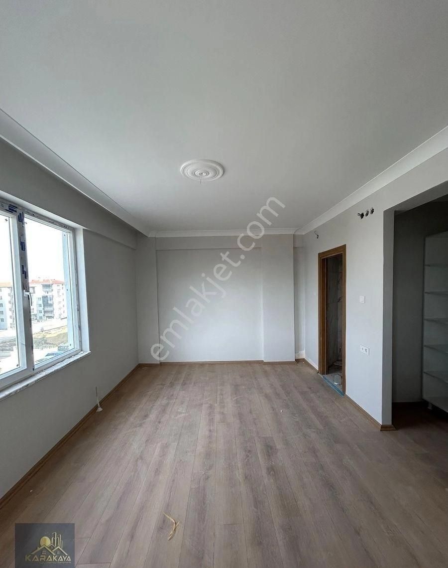 Karakayadan Şentepede 4+1 Ara Kat Sıfır Daire - Görsel 24