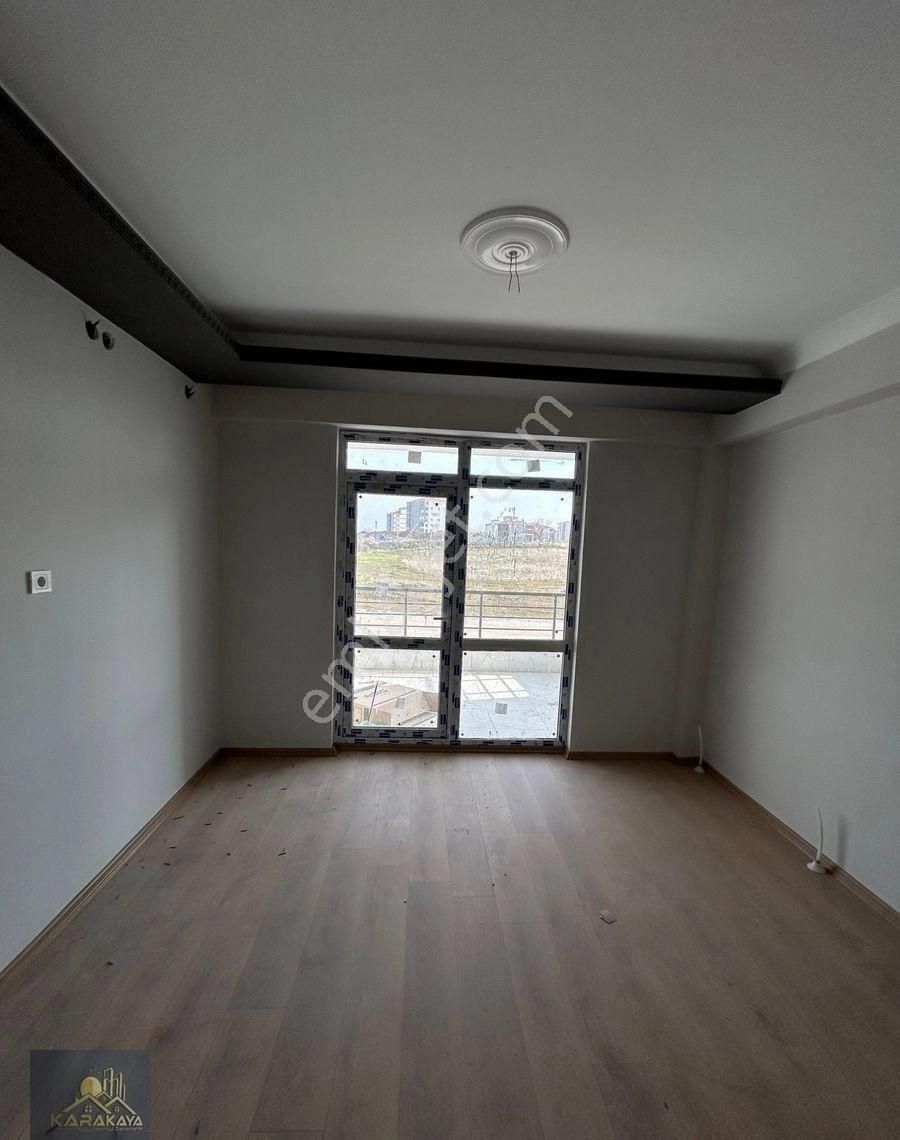 Karakayadan Şentepede 4+1 Ara Kat Sıfır Daire - Görsel 21