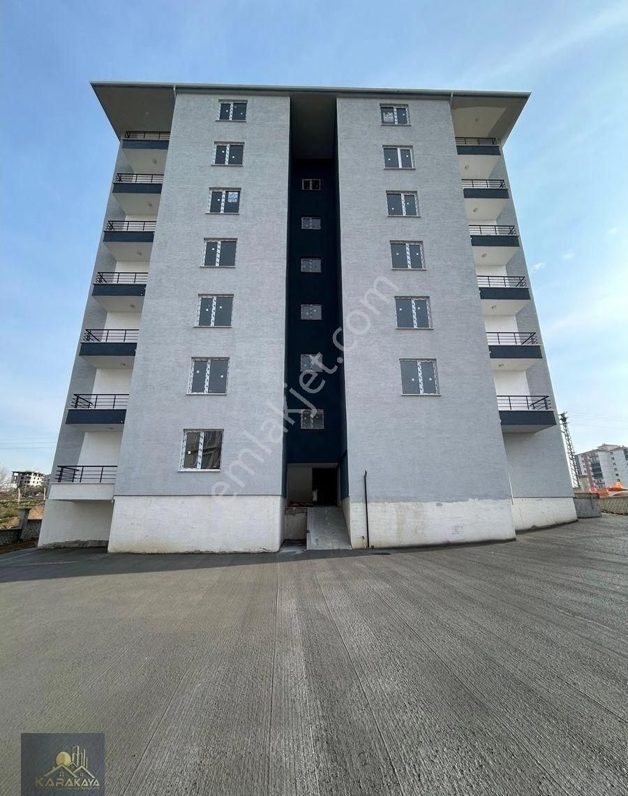 Karakayadan Şentepede 4+1 Ara Kat Sıfır Daire - Görsel 7