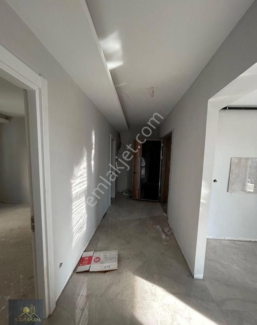Karakaya Emlak Ofisinden Şehitlik Mahallesi 2+1 Yerden Isıtmalı Full Yapılı Satılık Daire - Görsel 6