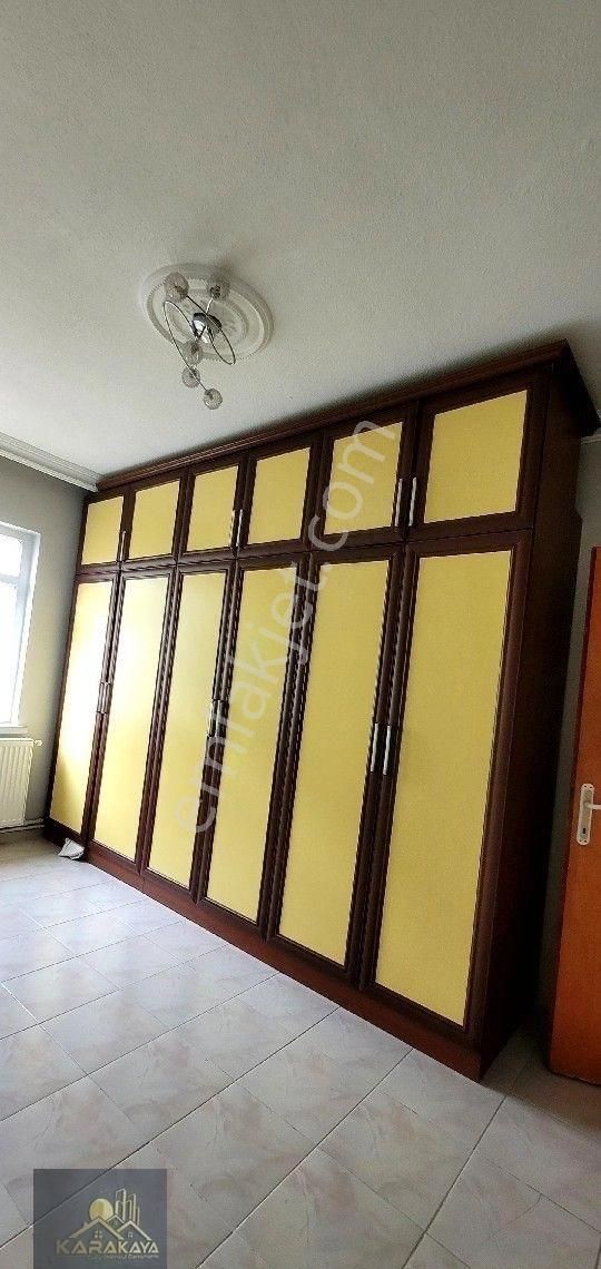 Karakaya Emlak'tan Kiralık Zafer Mah.orta Kat 3+1 Daire