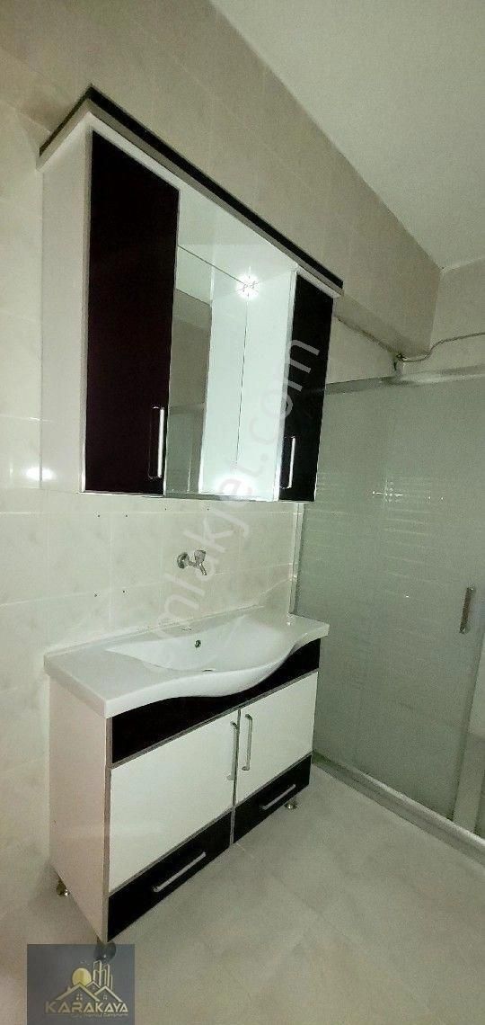 Karakaya Emlak'tan Kiralık Zafer Mah.orta Kat 3+1 Daire - Görsel 12