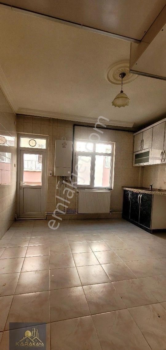 Karakaya Emlak'tan Kiralık Zafer Mah.orta Kat 3+1 Daire - Görsel 4