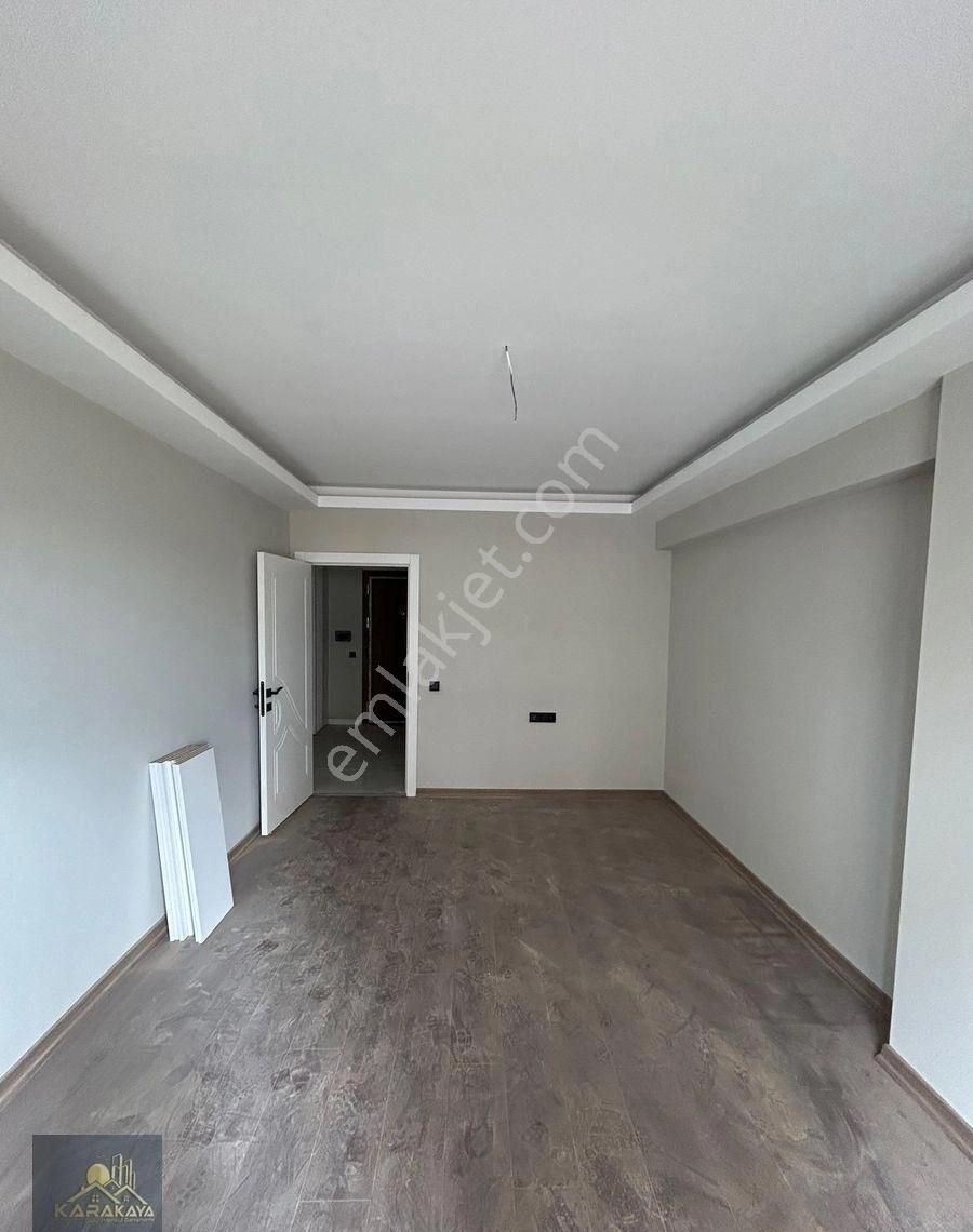 Karakaya Gayrimenkulden Şehitlik Mahallesinde 4+1 Sıfır İskanlı Oturuma Hazır Daire - Görsel 25