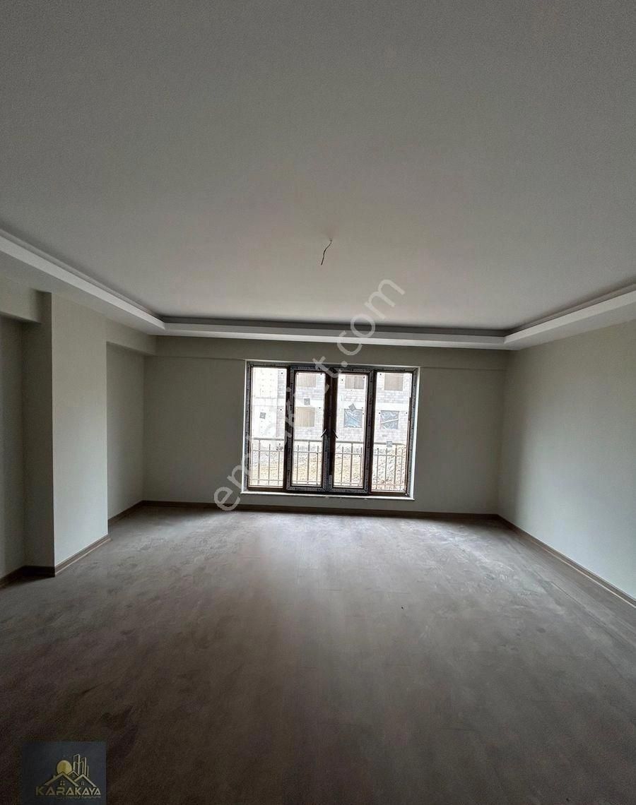 Karakaya Gayrimenkulden Şehitlik Mahallesinde 4+1 Sıfır İskanlı Oturuma Hazır Daire - Görsel 14