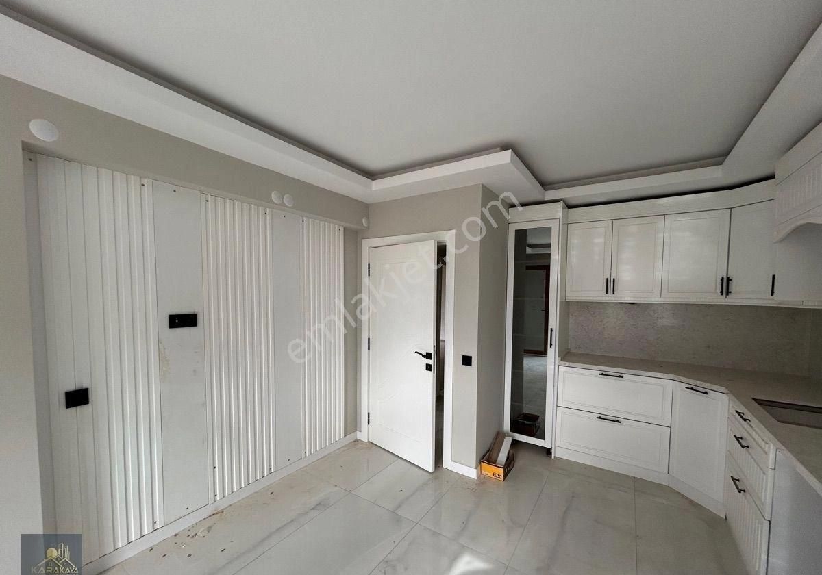 Karakaya Gayrimenkulden Şehitlik Mahallesinde 4+1 Sıfır İskanlı Oturuma Hazır Daire - Görsel 26