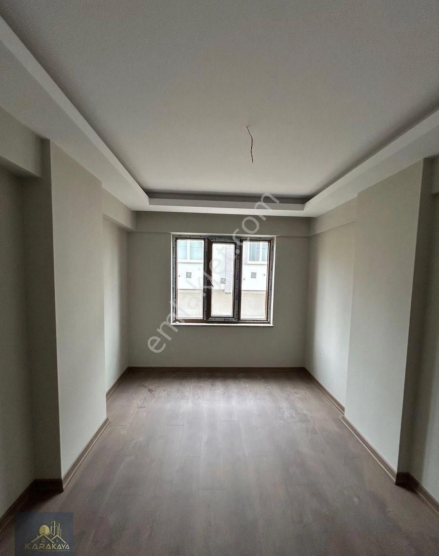 Karakaya Gayrimenkulden Şehitlik Mahallesinde 4+1 Sıfır İskanlı Oturuma Hazır Daire - Görsel 17