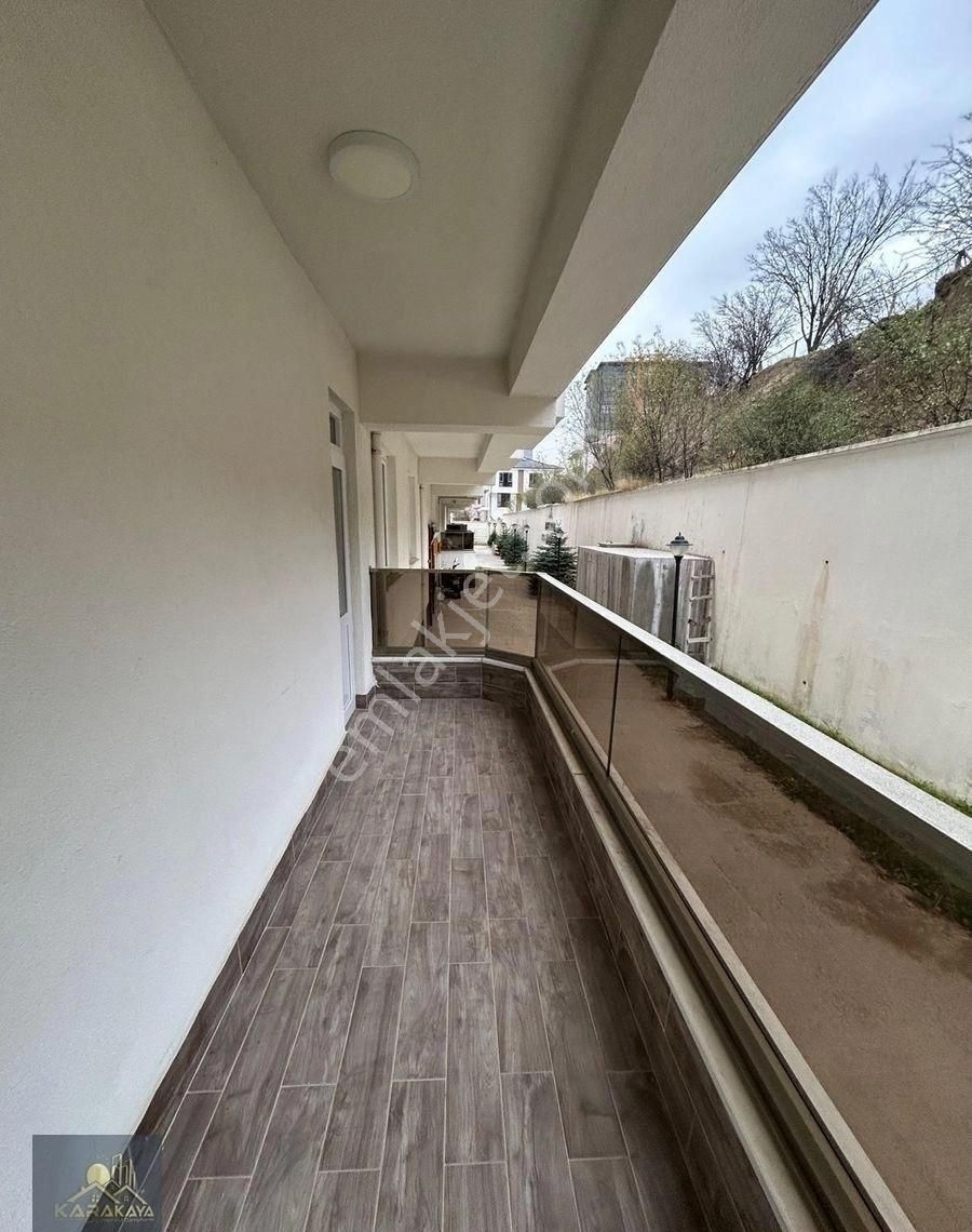 Karakaya’ Dan Şehitlik Mahallesinde 4+1 Satılık Daire - Görsel 4