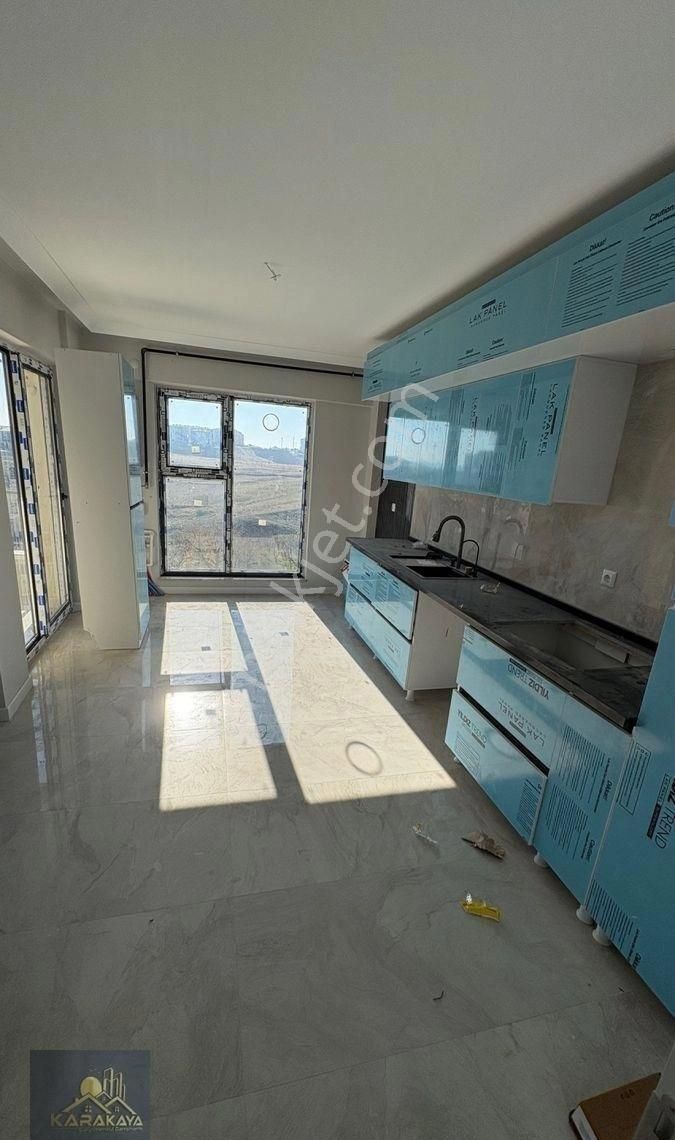 Karakaya Emlak Ofisinden Basri Mah. Lüks 4+1 - Görsel 11