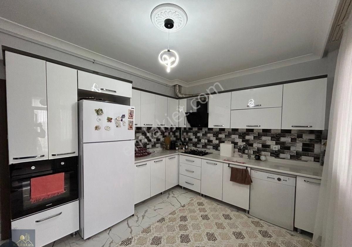 Karakaya’dan Krediye Uygun Şentepede Site İçerisinde 3+1 Full Yapılı Ara Kat Daire - Görsel 2