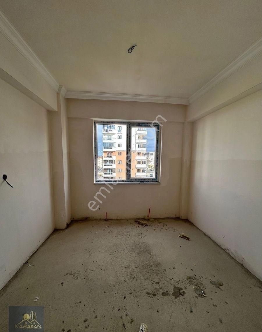 Karakaya Gayrimenkulden Şentepe Sol Tarafta 3+1 Ara Kat Daire - Görsel 4