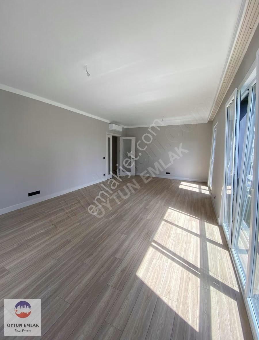 Tema İstanbul 2 Orta Peyzaj Teras Kat Satılık 3+1 Daire 210 M² - Görsel 12