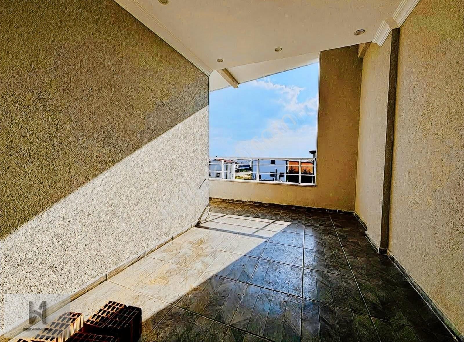 ▃▅▇han İnşaat▇▅▃ İskanlı Geniş Oturumlu Teraslı 3+1 Villa - Görsel 4