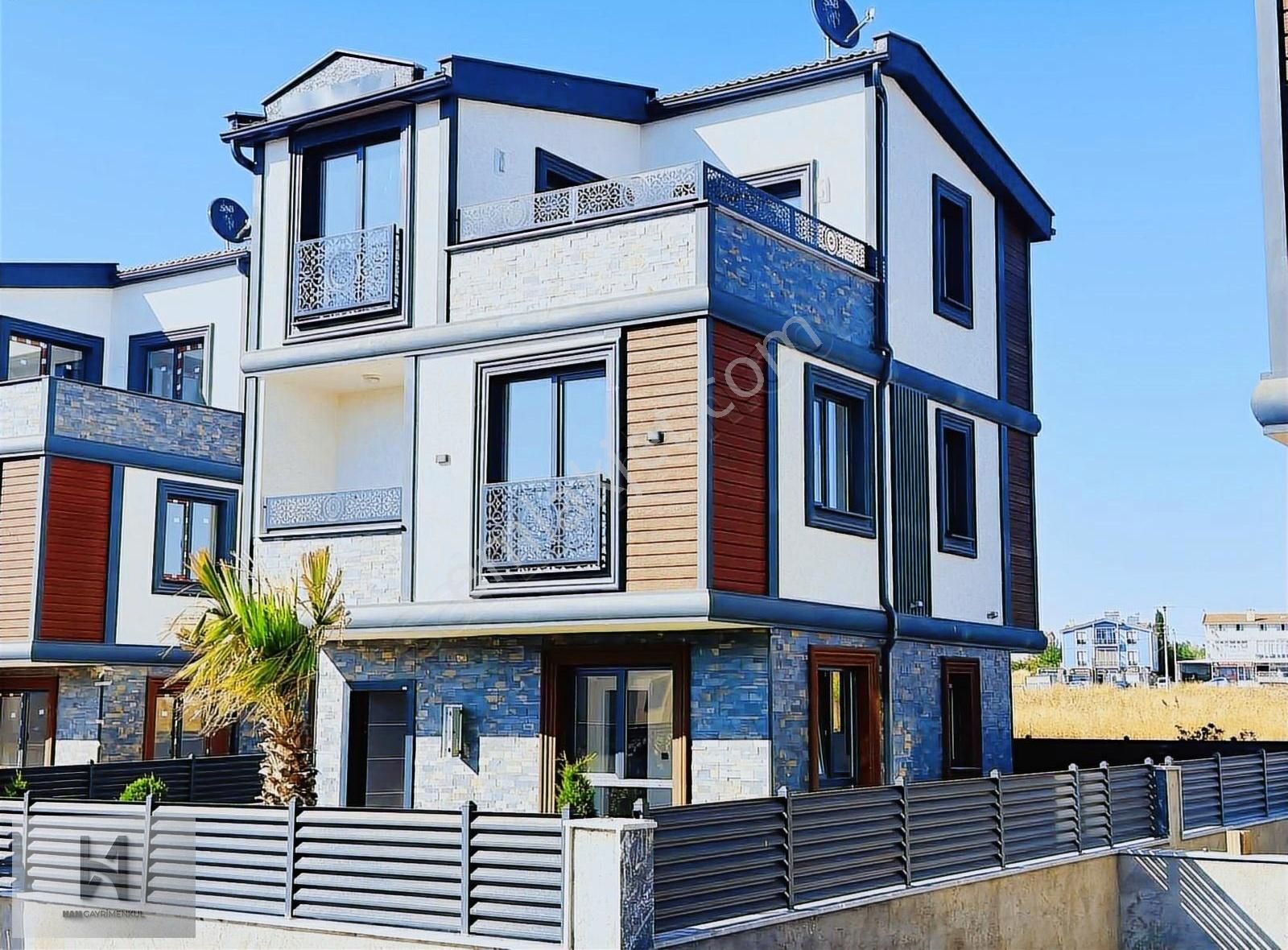 ▃▅▇han İnşaat▇▅▃deniz Tarafında Geniş Bahçeli Müstakil Villa - Görsel 21