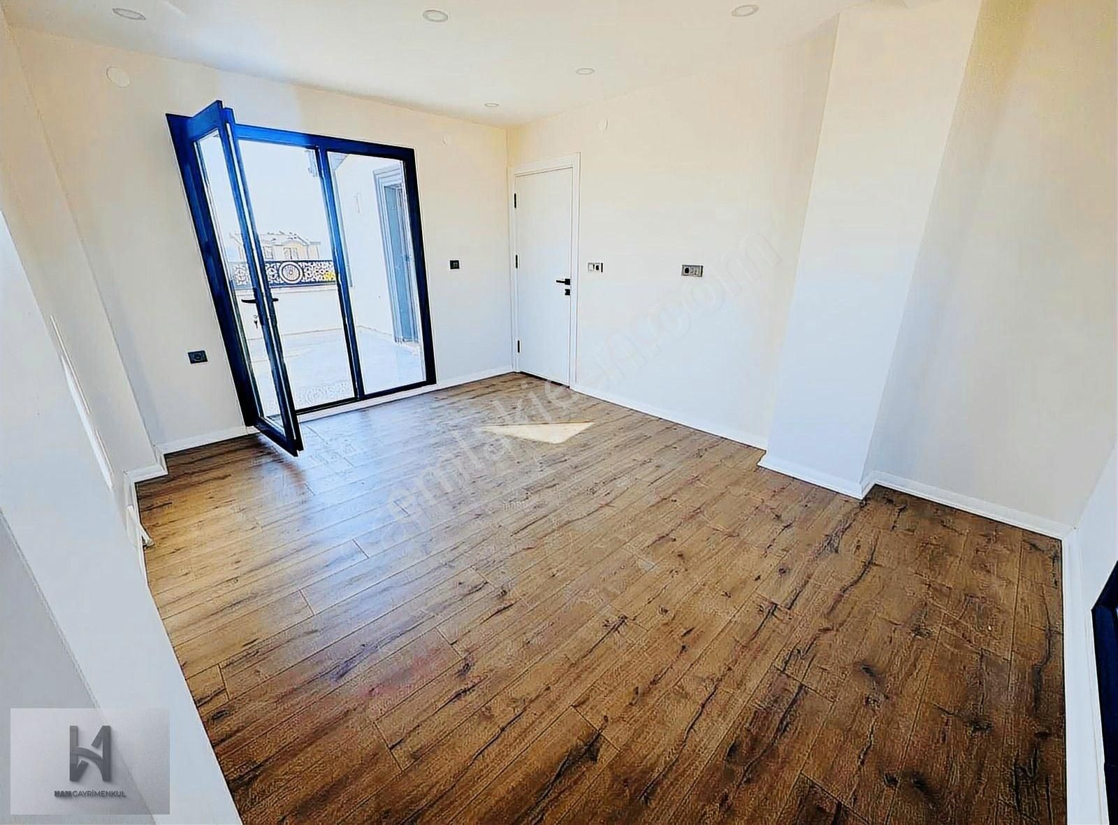 ▃▅▇han İnşaat▇▅▃deniz Tarafında Geniş Bahçeli Müstakil Villa - Görsel 18