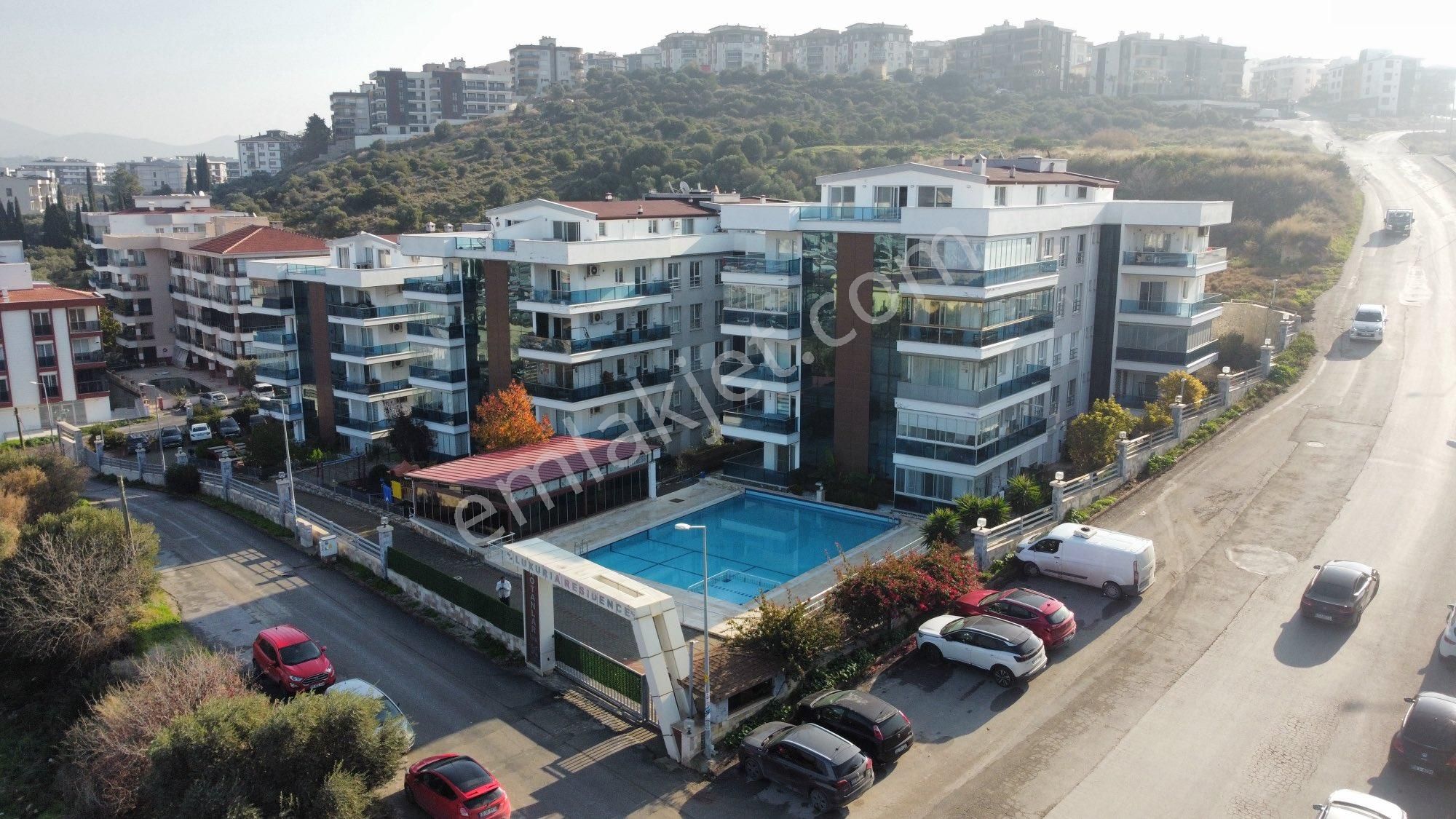 Kuşadası Değirmendere’de Kaçırılmayacak Fırsat 3+1 Daire Manzaralı Doğalgazlı Havuzlu