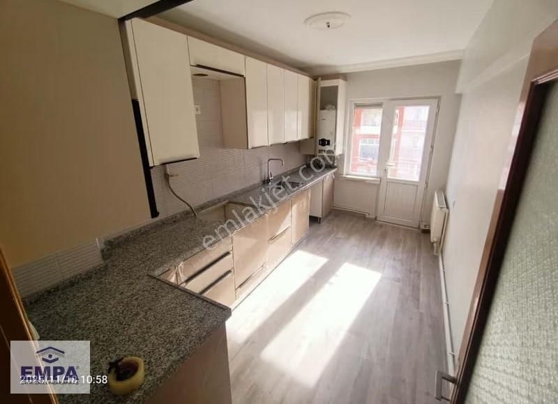 Empa'dan Vişnelik Öğretmenler Bulv. 3+1 135m² Bakımlı Kiralık - Görsel 14