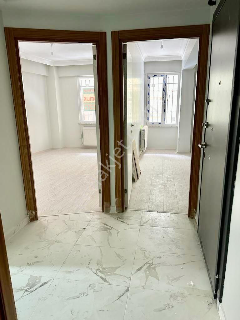 Bahçelievler Yenibosna İtfaye Okul Yanı Satılık 1+1 Yüksek Giriş - Görsel 13