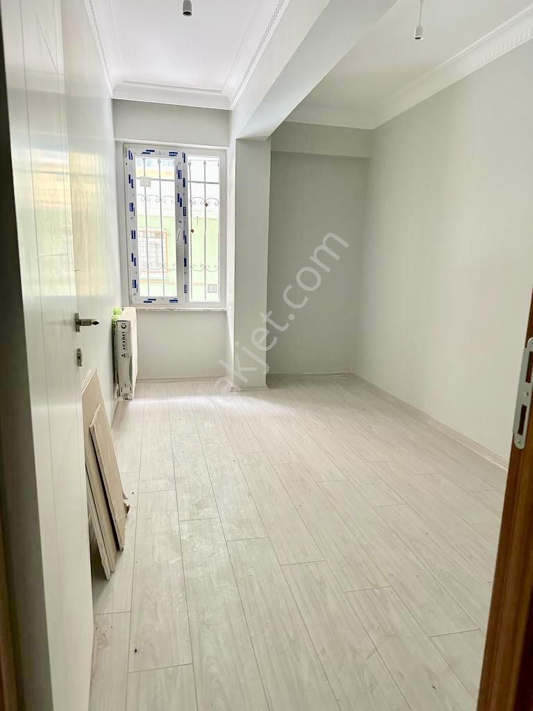 Bahçelievler Yenibosna İtfaye Okul Yanı Satılık 1+1 Yüksek Giriş - Görsel 9