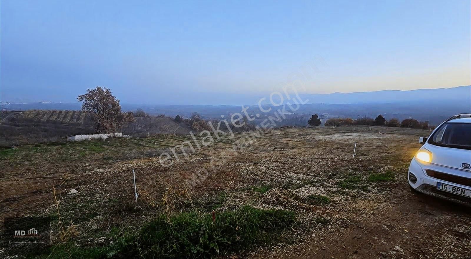 Bursa İnegöl Akıncılar Satılık 436m² Hobi Bahçesi Yol-su Mevcut