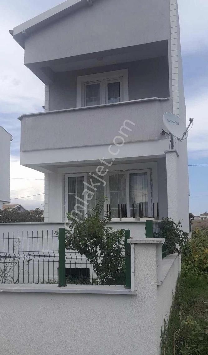 Marmaraereğlisi Yeniçiflikte Satılık Villa