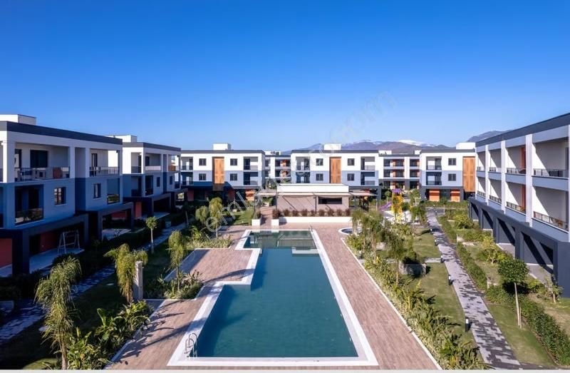 Gürültüden Uzak,kaliteden Tavizsiz Az Katlı Elit Site Hayatı..