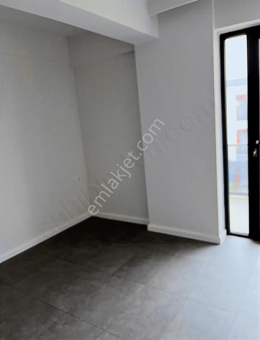 Gürültüden Uzak,kaliteden Tavizsiz Az Katlı Elit Site Hayatı.. - Görsel 9