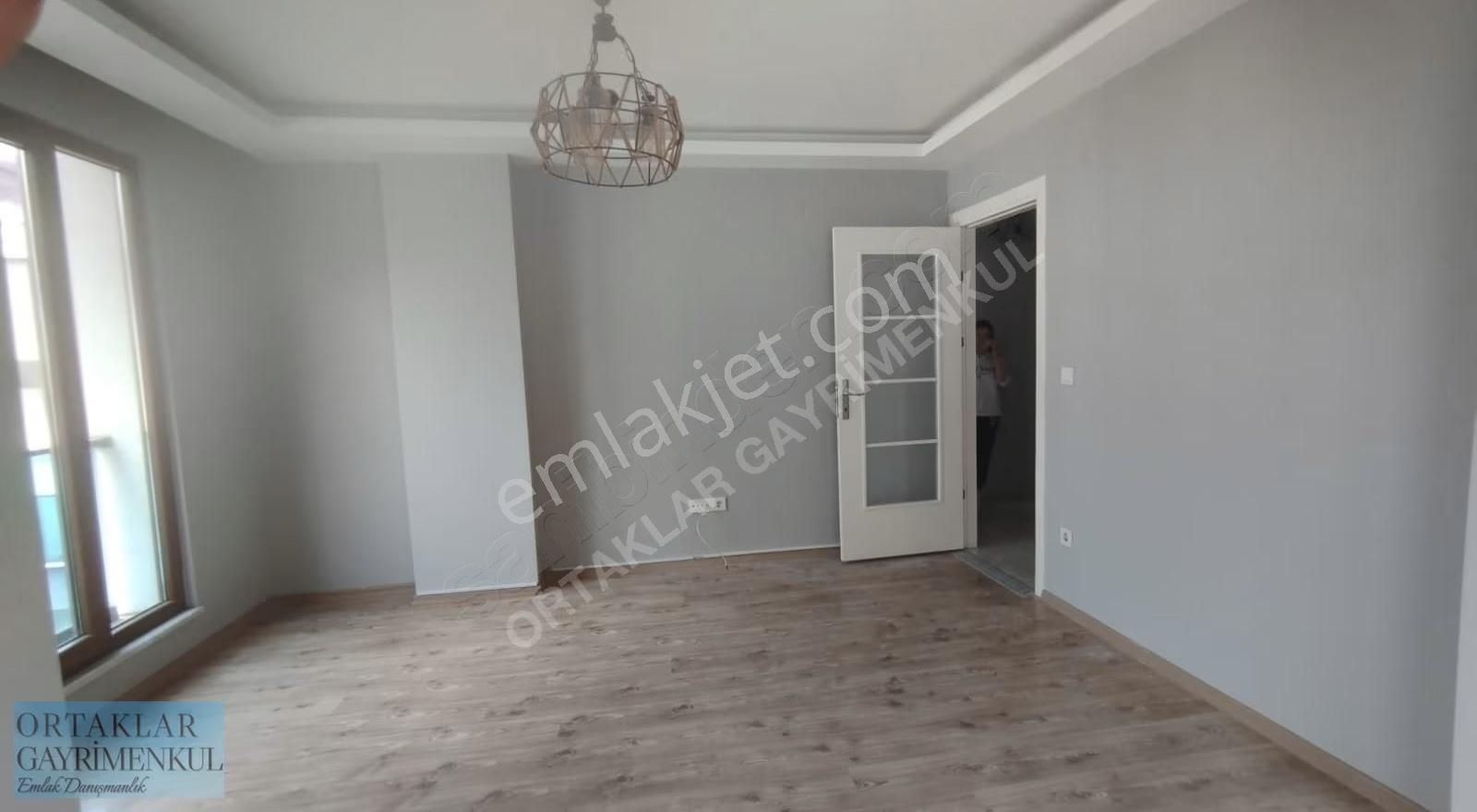 Sancaktepe Atatürk Mahallesi'nde 2+1 Üst Dublex - Görsel 5