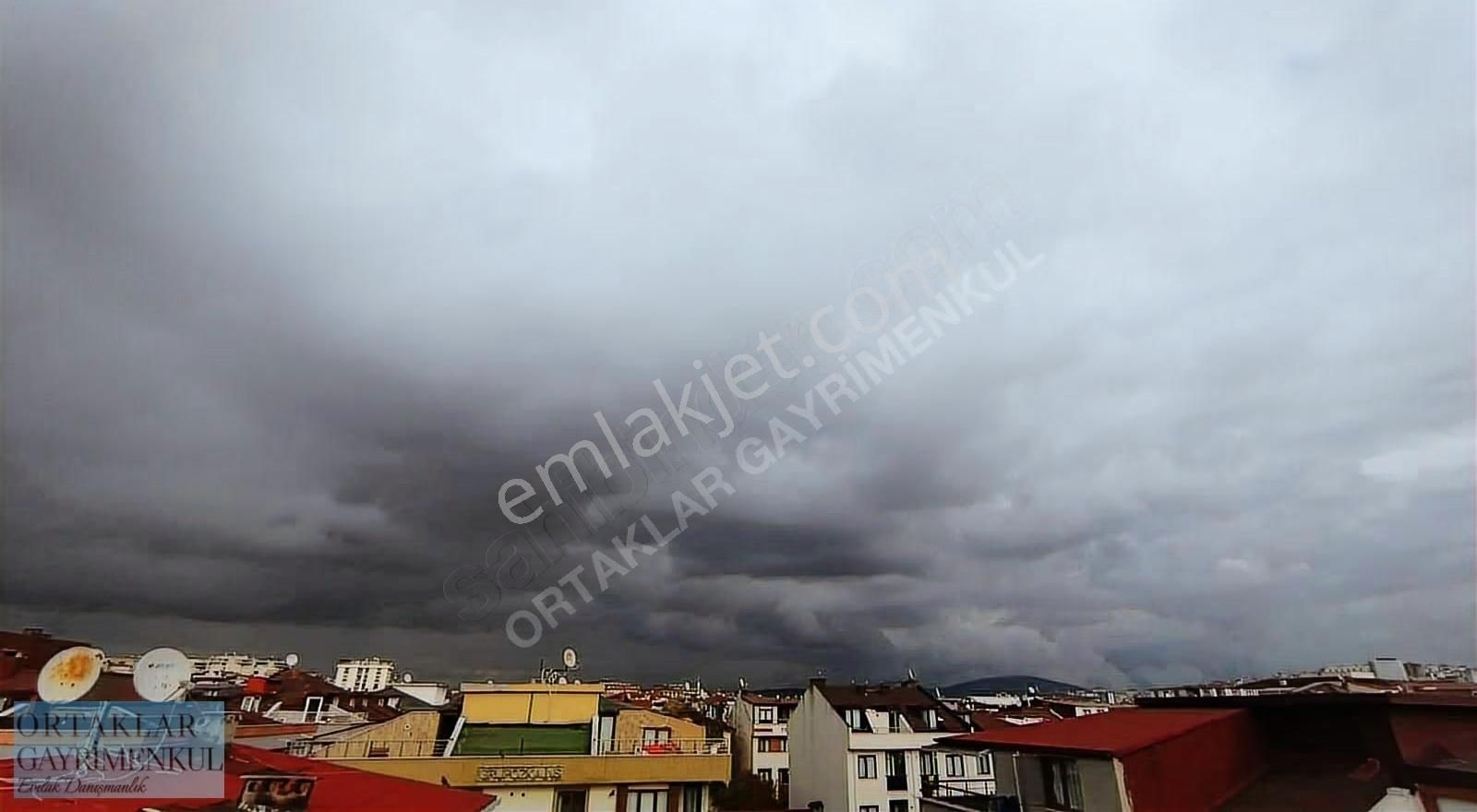 Sancaktepe Atatürk Mahallesi'nde 2+1 Üst Dublex - Görsel 13