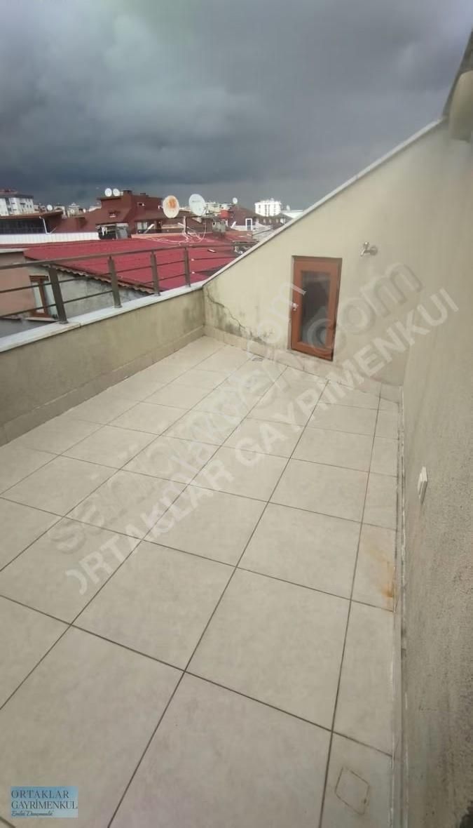 Sancaktepe Atatürk Mahallesi'nde 2+1 Üst Dublex - Görsel 7