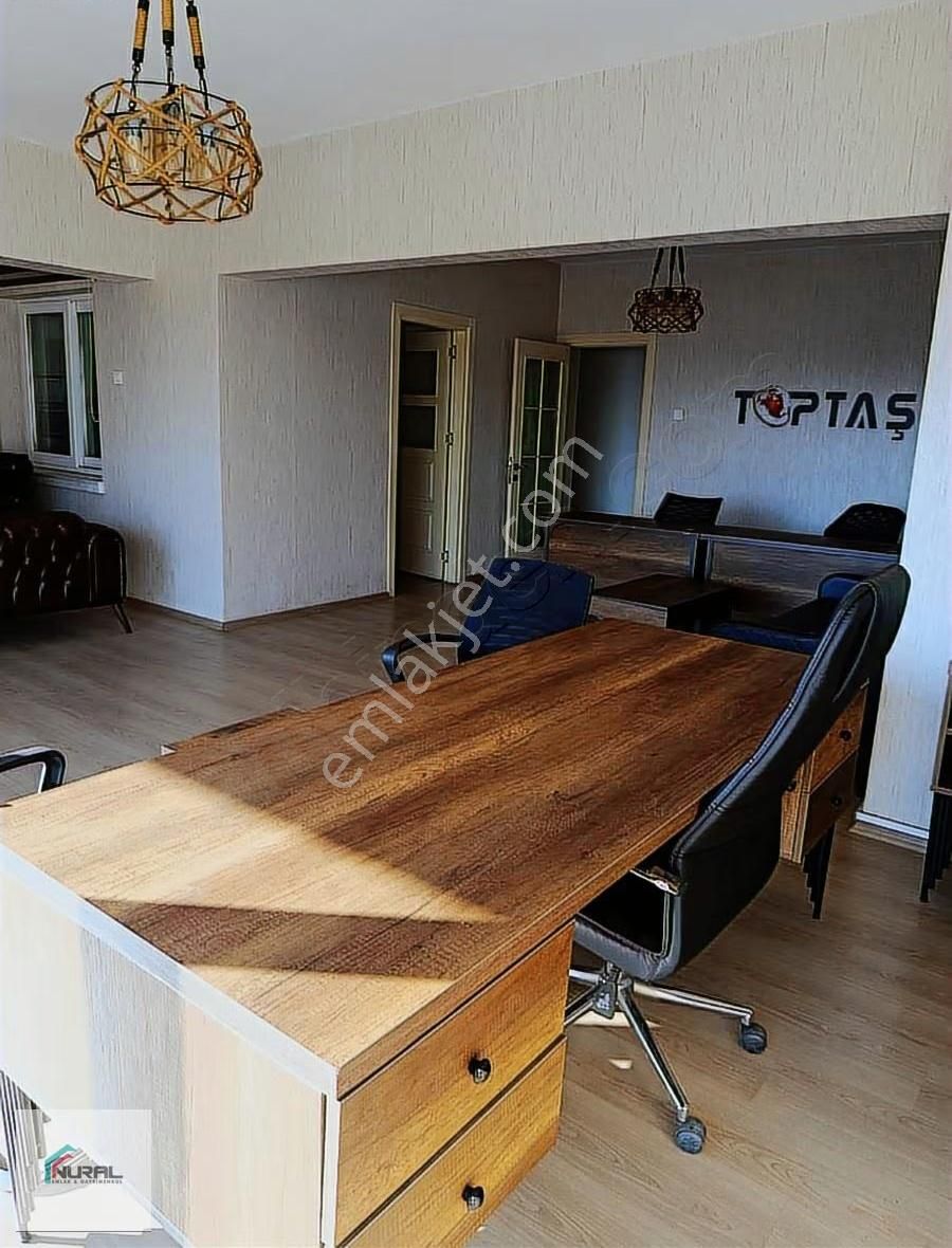Çarşı Merkez'de Deniz Manzaralı Eşyalı Kiralık Ofis - Görsel 5