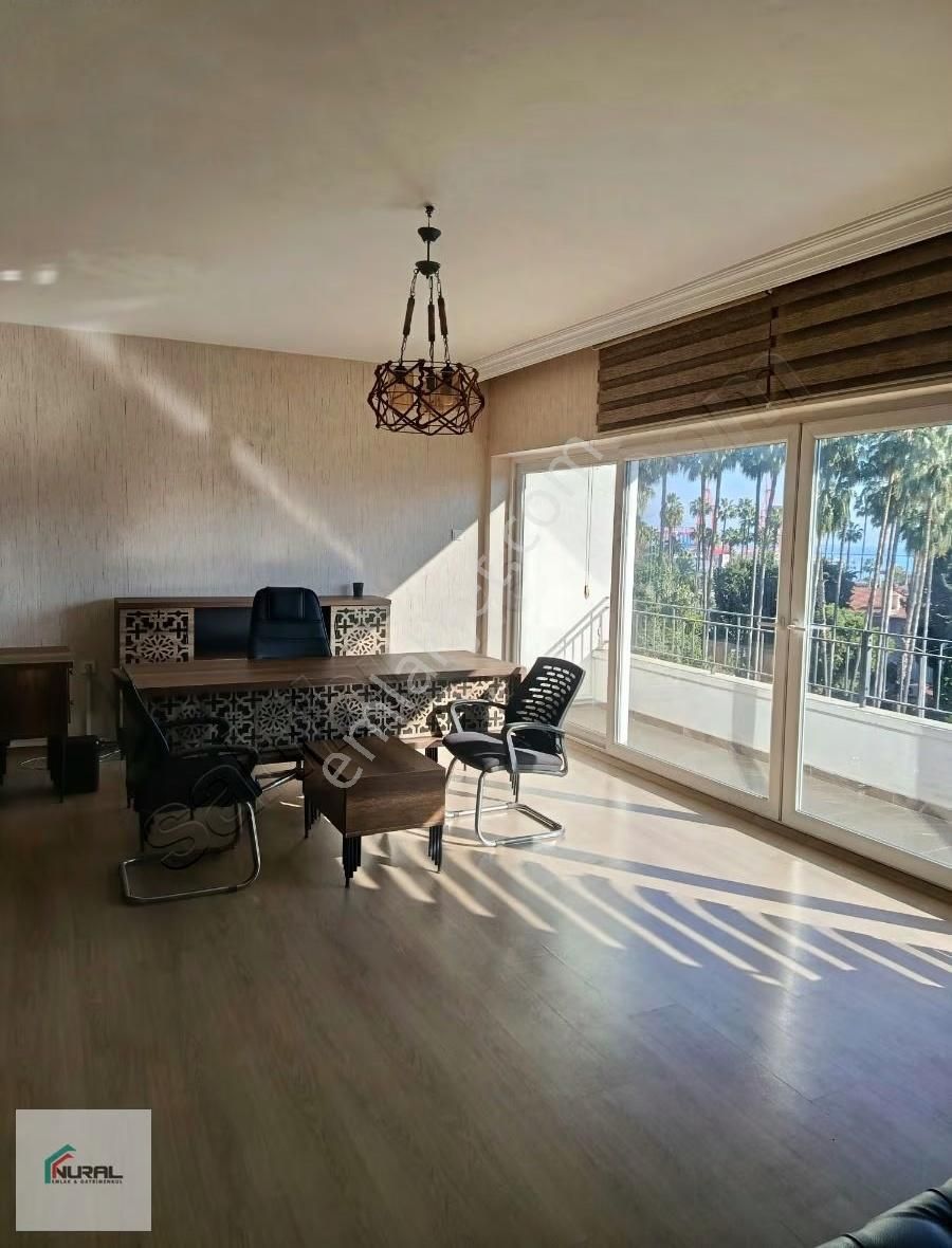 Çarşı Merkez'de Deniz Manzaralı Eşyalı Kiralık Ofis - Görsel 3